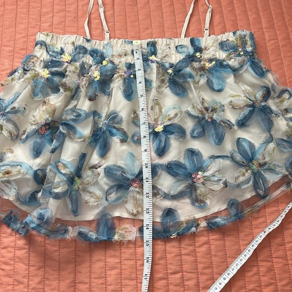 Babydoll Cropped Top SHEIN NWT Blue and Cream Floral Smocked Camisole size M - Picture 11 of 12